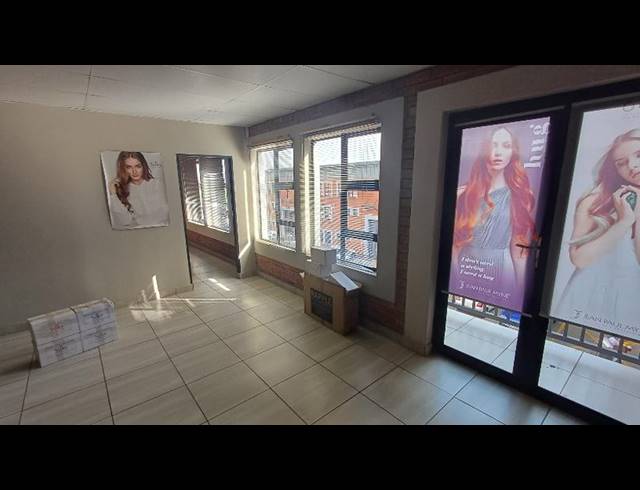 INDUSTRIAL PROPERTY TO RENT IN HENNOPSPARK